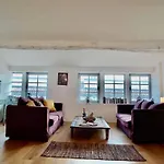 Loft Chic Verdun / Conciergeriedamecarcas